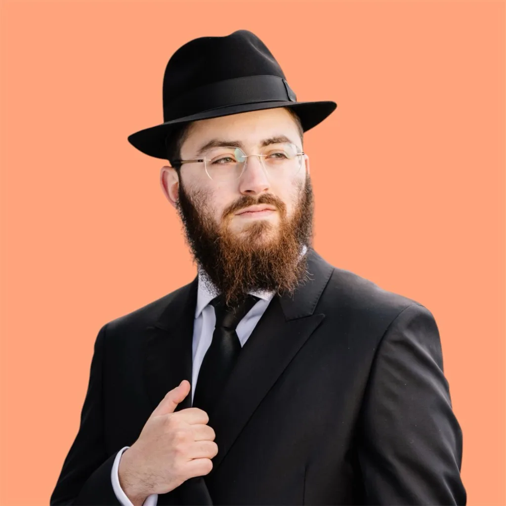 Shua Pinson, Co-founder & CSO at Axiqom